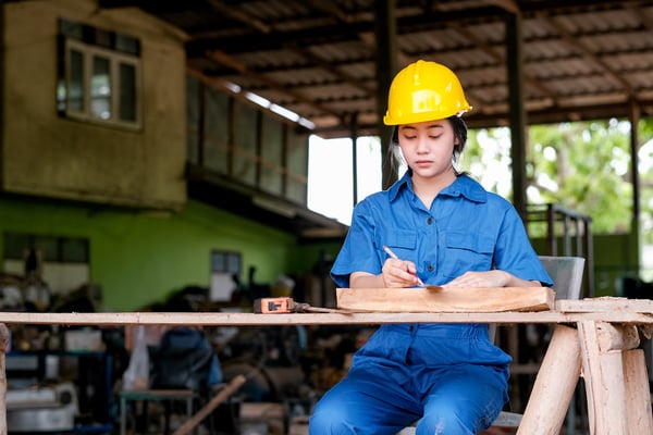 Microlearning lets workers develop skills right on the job. 